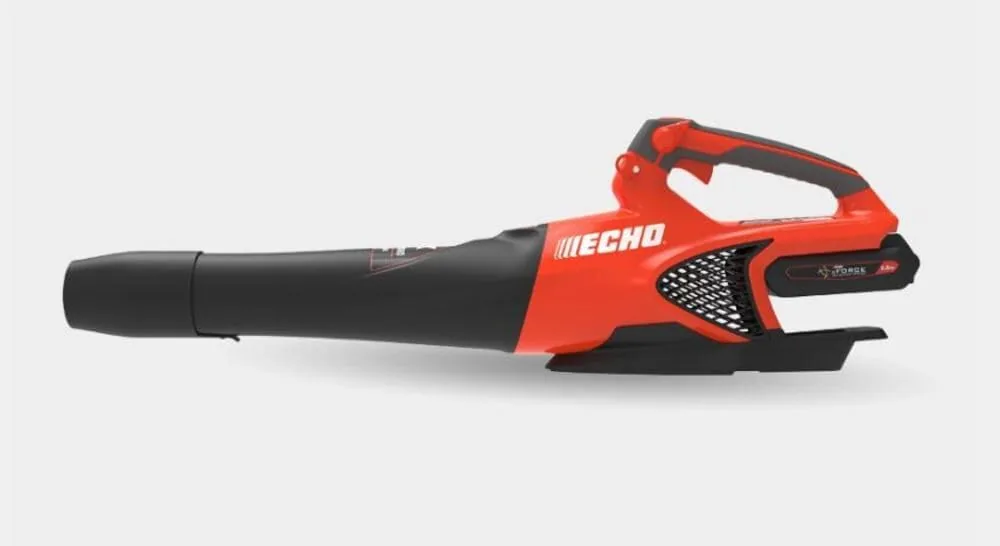 Side view of the ECHO DPB-2500 handheld blower with the battery fitted behind the handle